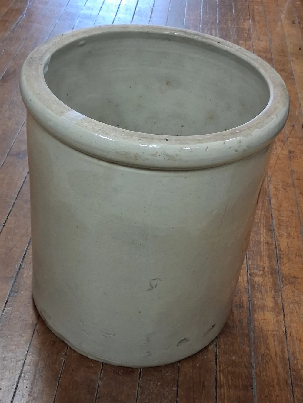 6-Gallon Stoneware Red Wing Crock